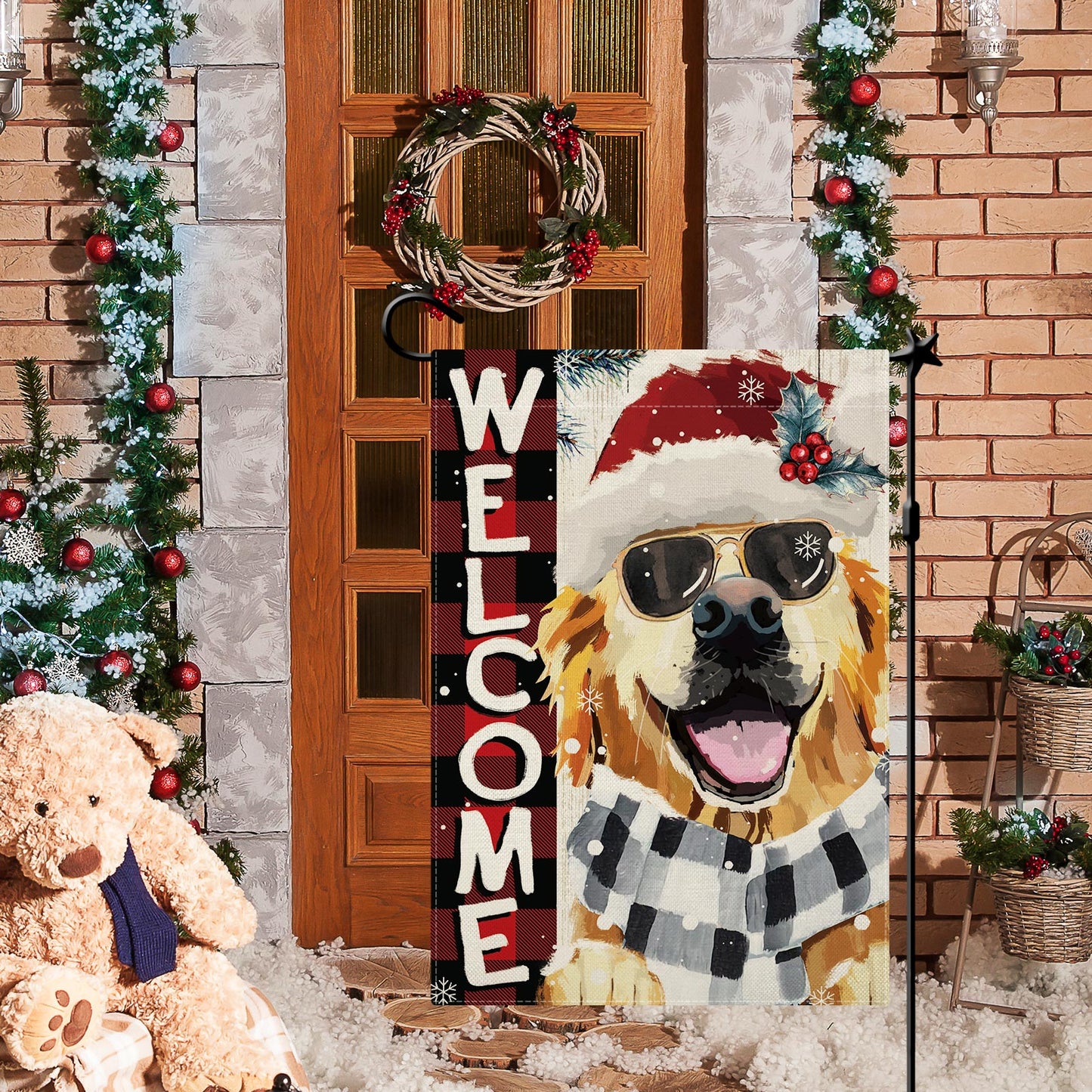 CMEGKE Christmas Golden Retriever Garden Flag Dog Garden Flag, Christmas Garden Flags for Outside Double Sided Winter Yard Flag Xmas Holiday Flag Home Yard Farm Christmas Decor Outdoor 12.5 x 18 In