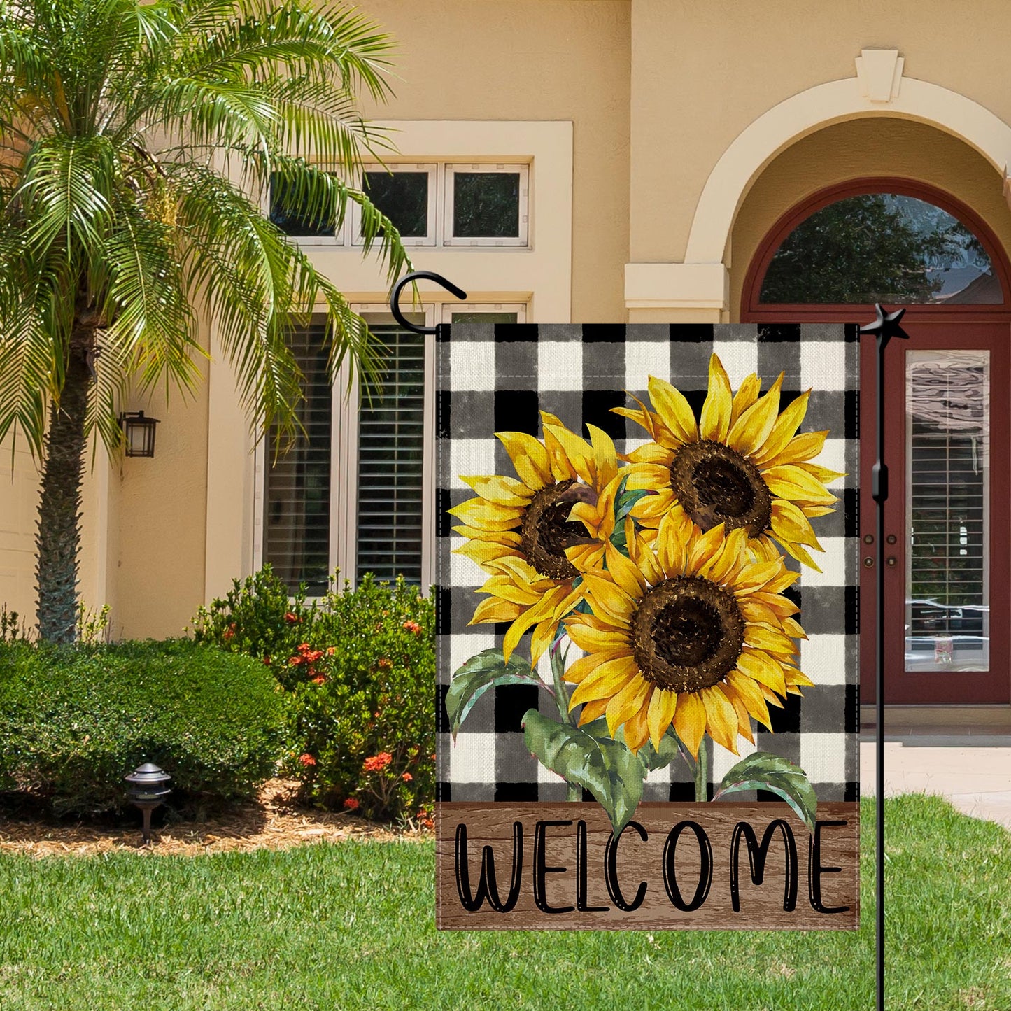 CMEGKE Sunflower Garden Flag, Buffalo Floral Welcome Garden Flag, Spring Summer Garden Flag Vertical Double Sided Burlap Party Holiday Yard Home Farmhouse Outside Decor 12.5 x 18 In